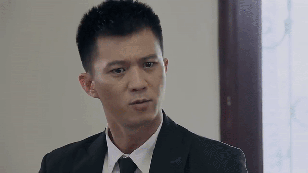 'Lựa chọn số phận' tập 3, Trang 'ngứa mắt' khi Cường thân mật với thư ký tòa - 2 'Lựa chọn số phận' tập 3, Trang 'ngứa mắt' khi Cường thân mật với thư ký tòa - 2