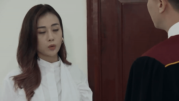 'Lựa chọn số phận' tập 3, Trang 'ngứa mắt' khi Cường thân mật với thư ký tòa - 1 'Lựa chọn số phận' tập 3, Trang 'ngứa mắt' khi Cường thân mật với thư ký tòa - 1