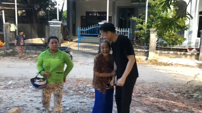 Căn nhà chứa cả tuổi thơ của Dương Triệu Vũ, Hoài Linh để hoang, không bán - 5 Căn nhà chứa cả tuổi thơ của Dương Triệu Vũ, Hoài Linh để hoang, không bán - 5