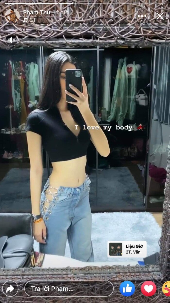 Sau Ngọc Trinh, lại có thêm một mỹ nhân dám chơi trội với chiếc quần jeans thách thức ánh nhìn - 4 Sau Ngọc Trinh, lại có thêm một mỹ nhân dám chơi trội với chiếc quần jeans thách thức ánh nhìn - 4
