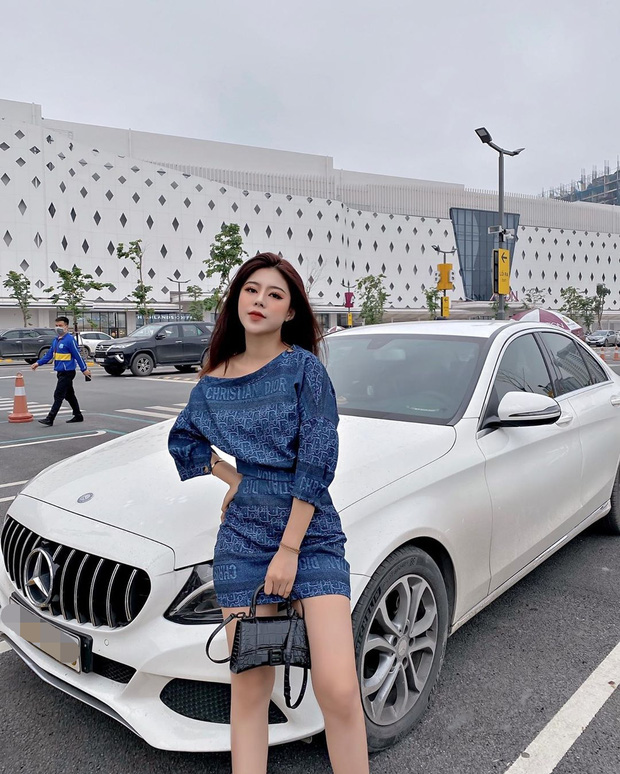 Không cần ai đó đi Mẹc chở vài vòng, hội gái đẹp này đã sớm mua ô tô tiền tỷ, muốn thì tự đi - 27 Không cần ai đó đi Mẹc chở vài vòng, hội gái đẹp này đã sớm mua ô tô tiền tỷ, muốn thì tự đi - 27