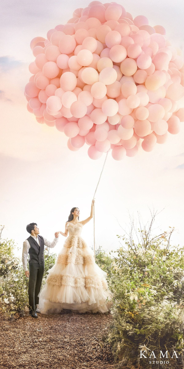 Bộ ảnh cưới độc nhất showbiz Hàn: Nhìn tưởng poster phim, nhan sắc cô dâu idol đình đám Gen 2 gây choáng Bộ ảnh cưới độc nhất showbiz Hàn: Nhìn tưởng poster phim, nhan sắc cô dâu idol đình đám Gen 2 gây choáng