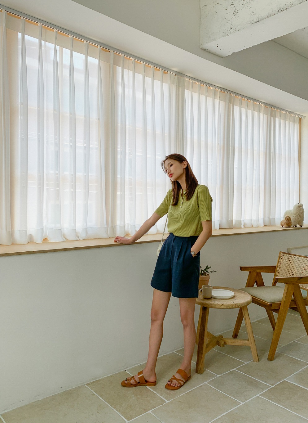 Hot bậc nhất hè này là quần shorts ống rộng và 4 cách diện vừa sành điệu vừa hack dáng hết cỡ - 12 Hot bậc nhất hè này là quần shorts ống rộng và 4 cách diện vừa sành điệu vừa hack dáng hết cỡ - 12