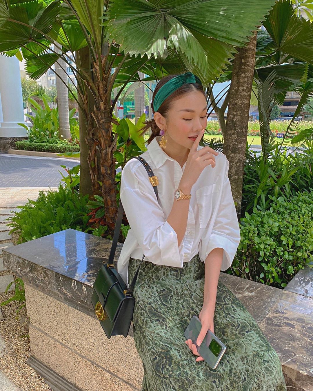 Càng lớn tuổi, các mỹ nhân 8x sau của Vbiz ngày một trẻ trung sành điệu là vì họ cực ưu ái 5 món thời trang - 16 Càng lớn tuổi, các mỹ nhân 8x sau của Vbiz ngày một trẻ trung sành điệu là vì họ cực ưu ái 5 món thời trang - 16