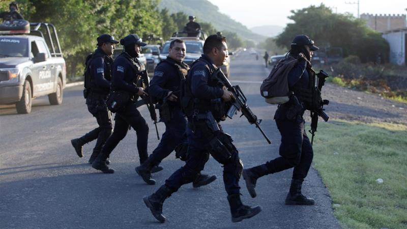 Mexico: Kinh hoàng phát hiện 14 thi thể bên lề đường Mexico: Kinh hoàng phát hiện 14 thi thể bên lề đường