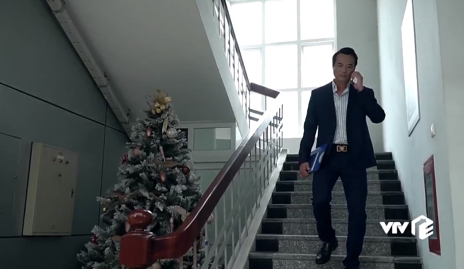 Lựa chọn số phận tập 9: Cường bị bạn của mẹ mắng nhiếc không ra gì vì không giúp bà ta chạy án - 20 Lựa chọn số phận tập 9: Cường bị bạn của mẹ mắng nhiếc không ra gì vì không giúp bà ta chạy án - 20