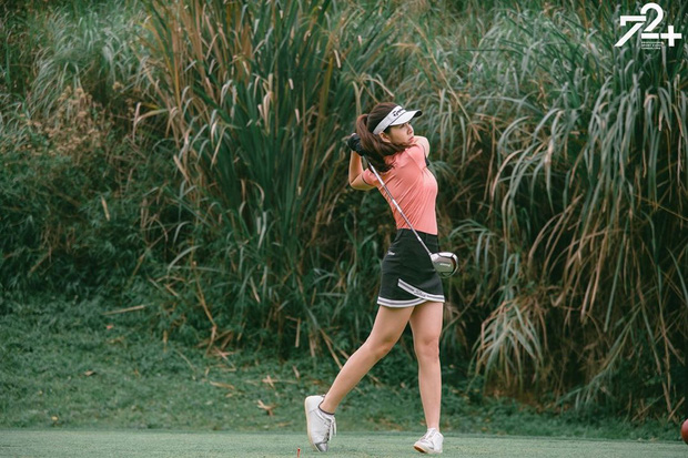 Loạt gái đẹp đồng loạt khoe dáng ở sân golf, chỉ 1 bức ảnh biết ngay khí chất và sang cỡ nào! - 4 Loạt gái đẹp đồng loạt khoe dáng ở sân golf, chỉ 1 bức ảnh biết ngay khí chất và sang cỡ nào! - 4