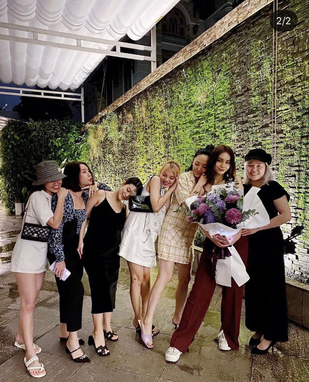 Giữa lùm xùm nghỉ chơi của hội bạn thân showbiz, Tóc Tiên bất ngờ nêu quan điểm: Muốn thân thiết là phải cùng ghét một đối tượng, biết chửi thẳng mặt nhau - 2 Giữa lùm xùm nghỉ chơi của hội bạn thân showbiz, Tóc Tiên bất ngờ nêu quan điểm: Muốn thân thiết là phải cùng ghét một đối tượng, biết chửi thẳng mặt nhau - 2