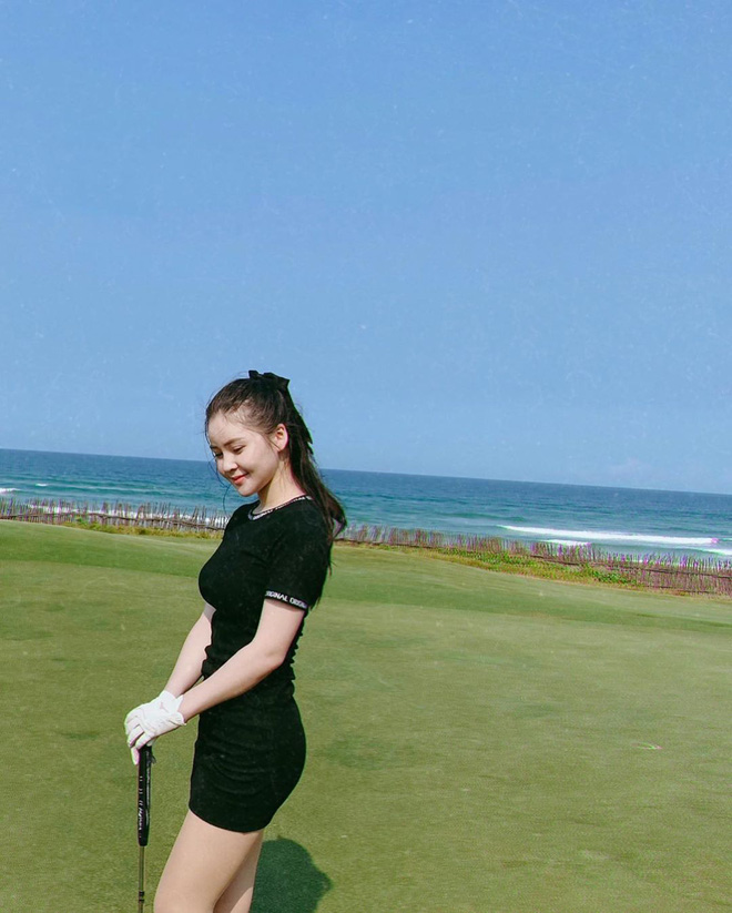 Loạt gái đẹp đồng loạt khoe dáng ở sân golf, chỉ 1 bức ảnh biết ngay khí chất và sang cỡ nào! - 8 Loạt gái đẹp đồng loạt khoe dáng ở sân golf, chỉ 1 bức ảnh biết ngay khí chất và sang cỡ nào! - 8