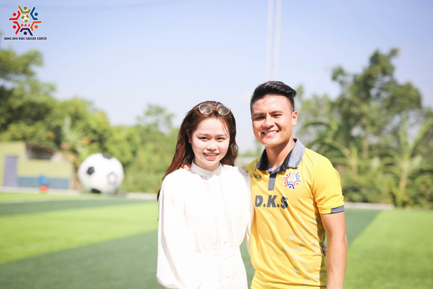 Huỳnh Anh (bạn gái Quang Hải) muốn 'mời luật sư' khi bị anti-fan làm phiền trên Facebook cá nhân - 1 Huỳnh Anh (bạn gái Quang Hải) muốn 'mời luật sư' khi bị anti-fan làm phiền trên Facebook cá nhân - 1