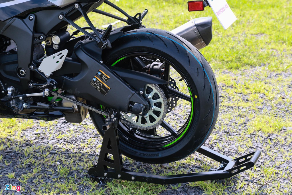 Tầm giá trên 500 triệu đồng, chọn Yamaha R6 hay Kawasaki ZX-6R? - 9 Tầm giá trên 500 triệu đồng, chọn Yamaha R6 hay Kawasaki ZX-6R? - 9