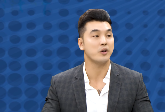 Ưng Hoàng Phúc: 'Vướng vào bệnh tật, một số đàn em coi thường và thiếu tôn trọng tôi' Ưng Hoàng Phúc: 'Vướng vào bệnh tật, một số đàn em coi thường và thiếu tôn trọng tôi'