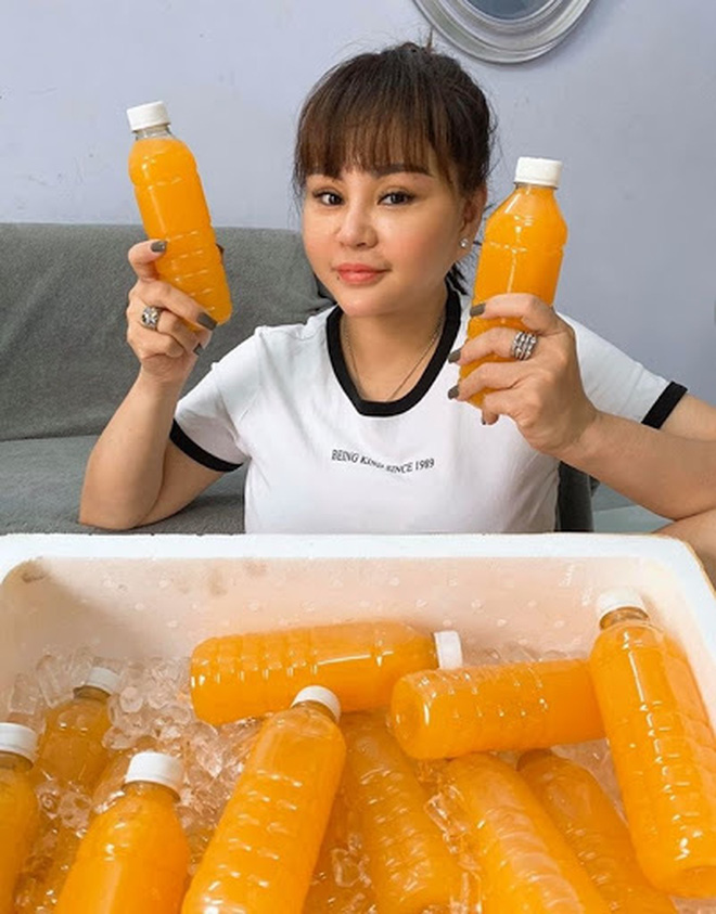 Nghề tay trái của sao Vbiz: Midu vừa là giảng viên vừa bà chủ, Ngọc Trinh thu 1,6 tỷ/ngày nhưng gây tò mò nhất là Hoài Lâm - 8 Nghề tay trái của sao Vbiz: Midu vừa là giảng viên vừa bà chủ, Ngọc Trinh thu 1,6 tỷ/ngày nhưng gây tò mò nhất là Hoài Lâm - 8