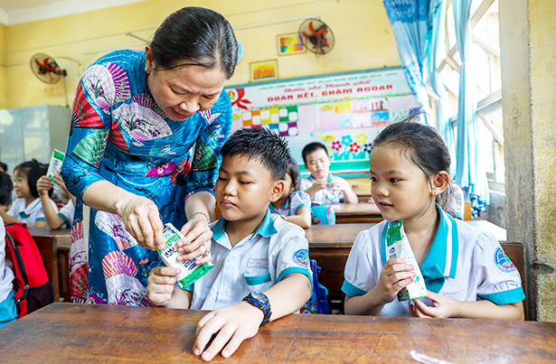 Nhân rộng niềm vui mang tên 'sữa học đường' - 2 Nhân rộng niềm vui mang tên 'sữa học đường' - 2