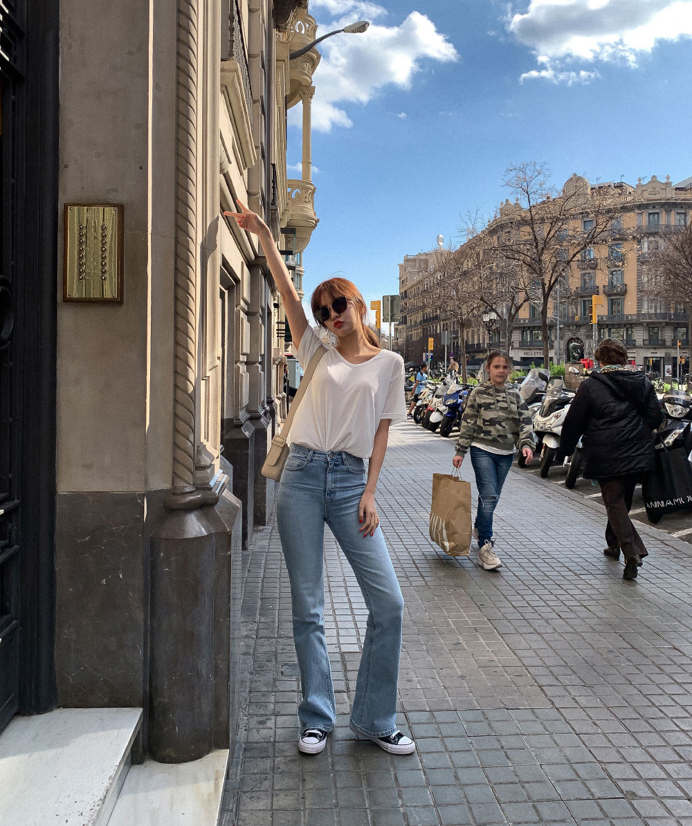 Mix giày sneaker với 5 kiểu trang phục sau, điểm sành điệu của chị em sẽ gia tăng mạnh mẽ - 10 Mix giày sneaker với 5 kiểu trang phục sau, điểm sành điệu của chị em sẽ gia tăng mạnh mẽ - 10