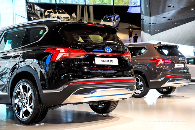 Hyundai Santa Fe 2021 chính thức ra mắt: Giá bán tăng nhẹ, nhiều phiên bản, bán ra trong tháng 7 - 6 Hyundai Santa Fe 2021 chính thức ra mắt: Giá bán tăng nhẹ, nhiều phiên bản, bán ra trong tháng 7 - 6