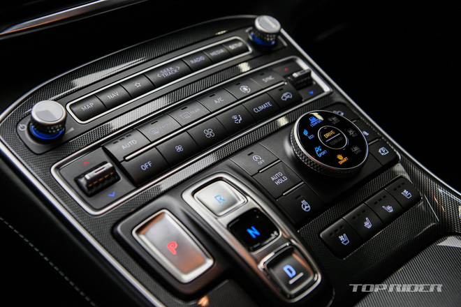 Hyundai Santa Fe 2021 chính thức ra mắt: Giá bán tăng nhẹ, nhiều phiên bản, bán ra trong tháng 7 - 5 Hyundai Santa Fe 2021 chính thức ra mắt: Giá bán tăng nhẹ, nhiều phiên bản, bán ra trong tháng 7 - 5