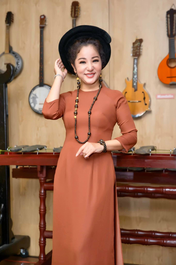 Danh hài Thuý Nga bị kênh Youtube tung tin đồn qua đời ở Mỹ, để lại gia tài triệu đô - 2 Danh hài Thuý Nga bị kênh Youtube tung tin đồn qua đời ở Mỹ, để lại gia tài triệu đô - 2