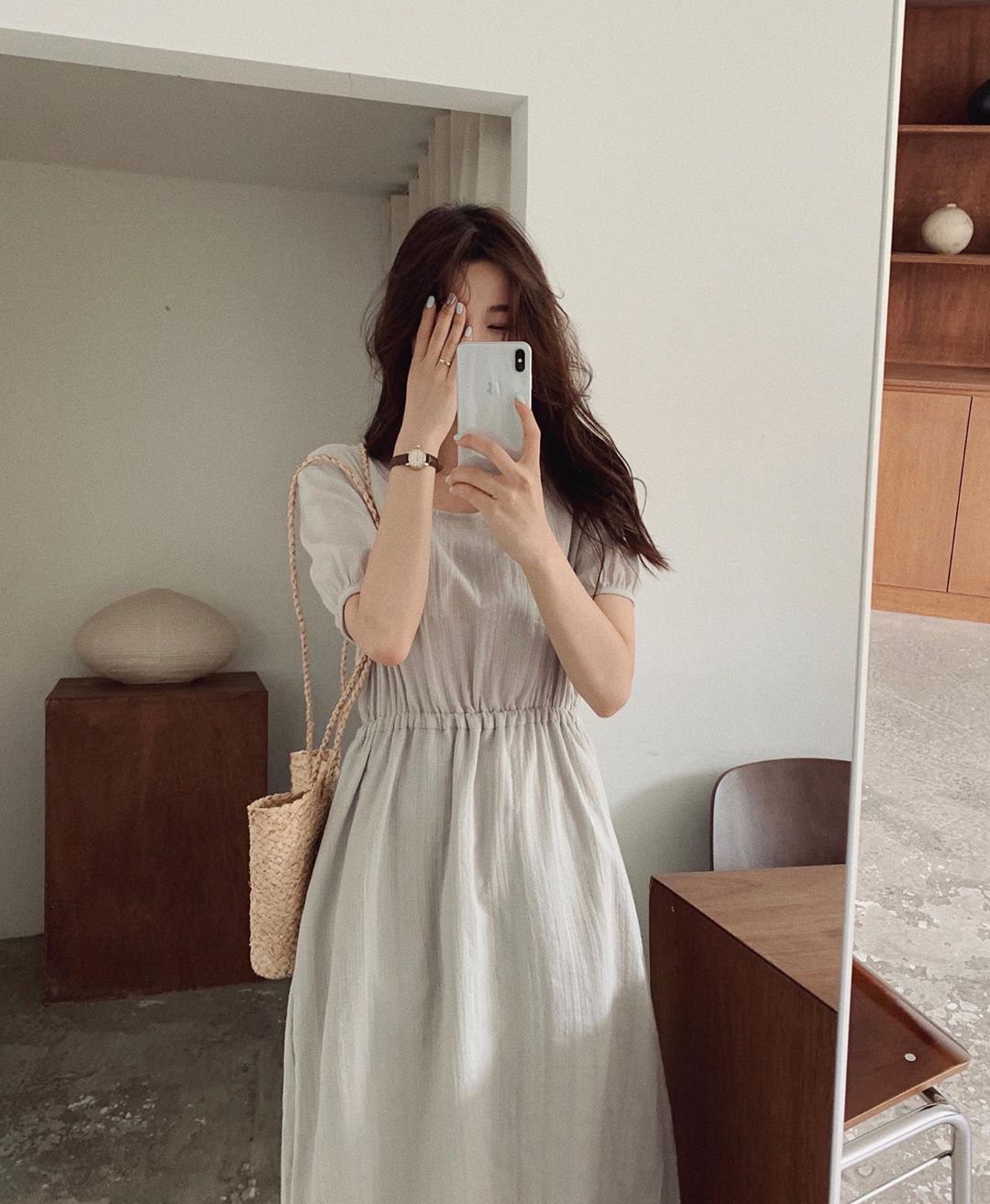 Bất ngờ chưa, các BTV thời trang chỉ tập trung đầu tư vào đúng 3 items là điểm sang xịn tăng mạnh - 9 Bất ngờ chưa, các BTV thời trang chỉ tập trung đầu tư vào đúng 3 items là điểm sang xịn tăng mạnh - 9