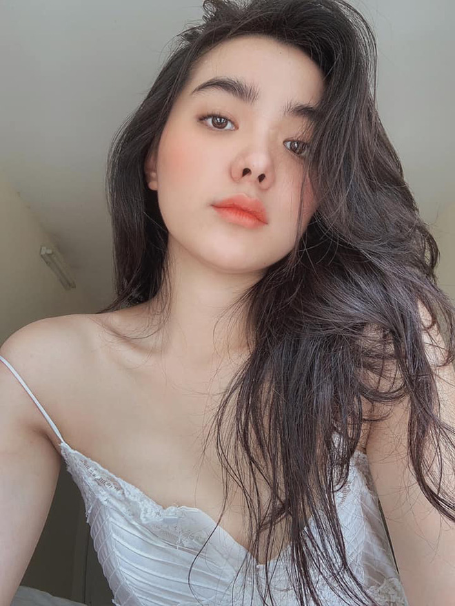 Gái xinh Instagram sinh năm 2001 tự mua nhà, vừa học vừa làm mỗi tháng trả góp 50 triệu - 1 Gái xinh Instagram sinh năm 2001 tự mua nhà, vừa học vừa làm mỗi tháng trả góp 50 triệu - 1