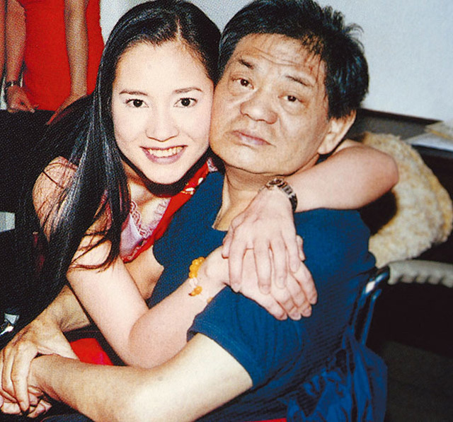 'Nữ hoàng phim nóng Hong Kong': Sự nghiệp, sức khỏe lao dốc sau khi đại gia đỡ đầu qua đời - 5 'Nữ hoàng phim nóng Hong Kong': Sự nghiệp, sức khỏe lao dốc sau khi đại gia đỡ đầu qua đời - 5