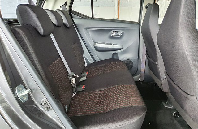 Các đại lý ồ ạt chào đặt Toyota Wigo 2020, hứa hẹn nhiều trang bị mới, giá rẻ hơn bản cũ - 5 Các đại lý ồ ạt chào đặt Toyota Wigo 2020, hứa hẹn nhiều trang bị mới, giá rẻ hơn bản cũ - 5