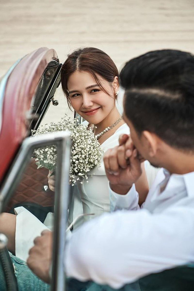 Cận cảnh vẻ ngoài bốc lửa của Phanh Lee, mỹ nhân 9X vừa trở thành phu nhân thiếu gia Cocobay Cận cảnh vẻ ngoài bốc lửa của Phanh Lee, mỹ nhân 9X vừa trở thành phu nhân thiếu gia Cocobay