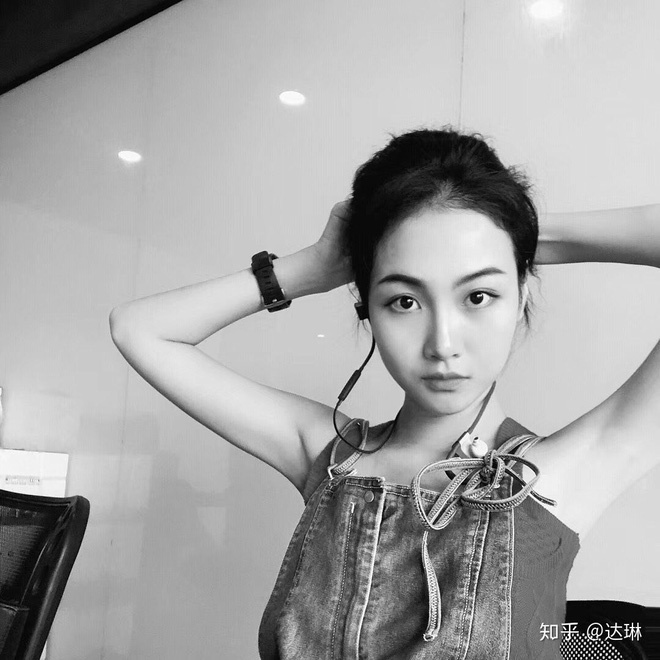 Cuộc sống thay đổi hoàn toàn của cô gái từng bị gọi là 'xe lu': Giảm cân còn làm được thì chẳng sợ gì nữa - 8 Cuộc sống thay đổi hoàn toàn của cô gái từng bị gọi là 'xe lu': Giảm cân còn làm được thì chẳng sợ gì nữa - 8