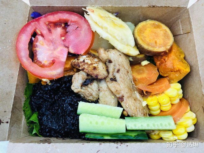 Cuộc sống thay đổi hoàn toàn của cô gái từng bị gọi là 'xe lu': Giảm cân còn làm được thì chẳng sợ gì nữa - 2 Cuộc sống thay đổi hoàn toàn của cô gái từng bị gọi là 'xe lu': Giảm cân còn làm được thì chẳng sợ gì nữa - 2
