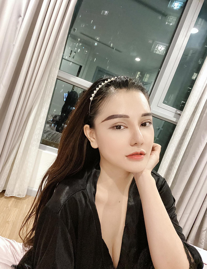 Khi bạn đang bận lên mạng tán dóc mỗi ngày, nhiều gái đẹp đã có nhà có xe từ năm 19 tuổi - 31 Khi bạn đang bận lên mạng tán dóc mỗi ngày, nhiều gái đẹp đã có nhà có xe từ năm 19 tuổi - 31