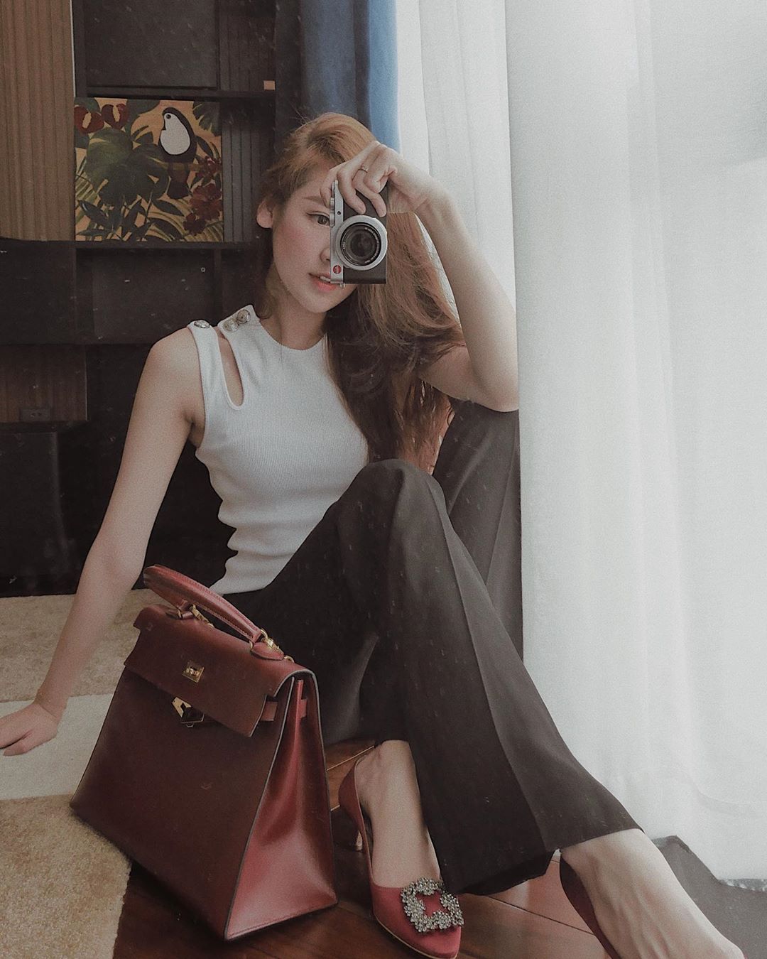 Tưởng là cầu kỳ lắm, mỹ nhân Việt cứ si mê quanh quẩn 4 mẫu quần dài sau đây thôi - 2 Tưởng là cầu kỳ lắm, mỹ nhân Việt cứ si mê quanh quẩn 4 mẫu quần dài sau đây thôi - 2