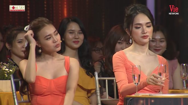 Hương Giang: 'Chúng tôi hôn nhau điêu luyện, vật vã. Tôi vẫn nhớ mãi nụ hôn đầu ấy' Hương Giang: 'Chúng tôi hôn nhau điêu luyện, vật vã. Tôi vẫn nhớ mãi nụ hôn đầu ấy'