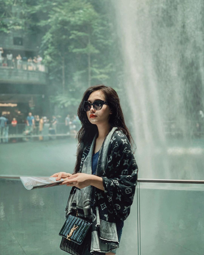 Khi bạn đang bận lên mạng tán dóc mỗi ngày, nhiều gái đẹp đã có nhà có xe từ năm 19 tuổi - 2 Khi bạn đang bận lên mạng tán dóc mỗi ngày, nhiều gái đẹp đã có nhà có xe từ năm 19 tuổi - 2