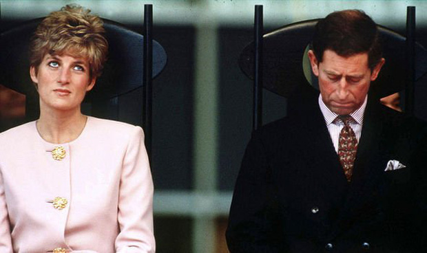 Ngay khi hạ sinh Hoàng tử Harry, Công nương Diana đã nhận ra cuộc hôn nhân toàn bi kịch của mình sẽ tan vỡ không sớm thì muộn? - 2 Ngay khi hạ sinh Hoàng tử Harry, Công nương Diana đã nhận ra cuộc hôn nhân toàn bi kịch của mình sẽ tan vỡ không sớm thì muộn? - 2