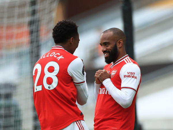 Arsenal, Chelsea thắng tưng bừng tại vòng 33 Ngoại hạng Anh Arsenal, Chelsea thắng tưng bừng tại vòng 33 Ngoại hạng Anh