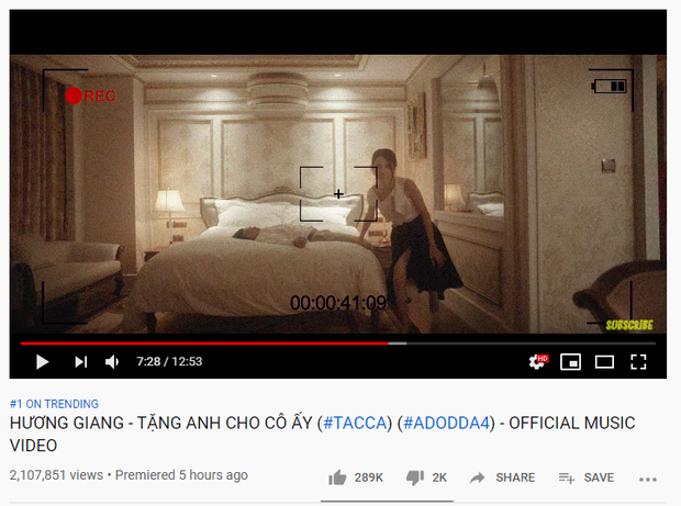 MV mới của Sơn Tùng lập loạt kỷ lục gây choáng: Vượt mặt Ariana Grande, soán ngôi BLACKPINK, lên #1 trending nhanh nhất Vpop! - 3 MV mới của Sơn Tùng lập loạt kỷ lục gây choáng: Vượt mặt Ariana Grande, soán ngôi BLACKPINK, lên #1 trending nhanh nhất Vpop! - 3
