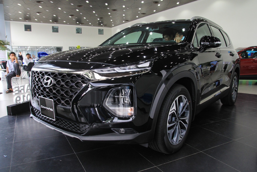 Những mẫu xe đáng chú ý hưởng lợi từ phí trước bạ giảm 50% - 18 Những mẫu xe đáng chú ý hưởng lợi từ phí trước bạ giảm 50% - 18