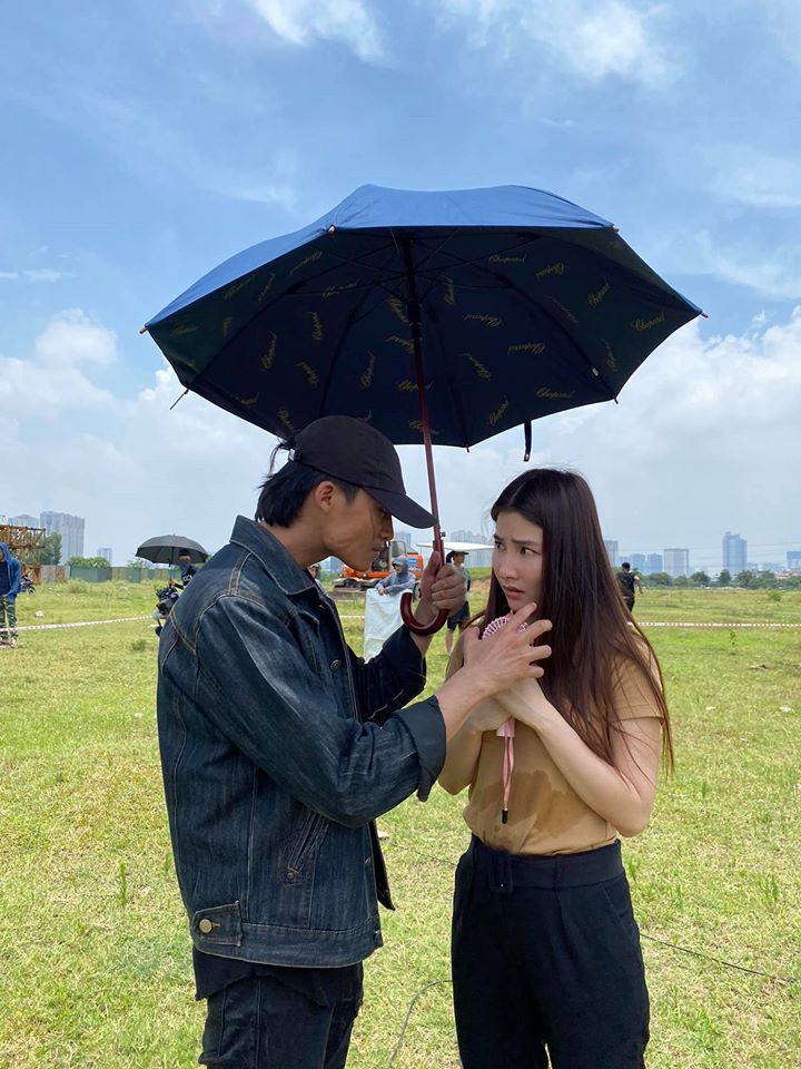 Tung ảnh hậu trường vất vả của Tình yêu và tham vọng, Diễm My vô tình tiết lộ gã mặt sẹo vẫn còn sống, có quan hệ với tình cũ David - 3 Tung ảnh hậu trường vất vả của Tình yêu và tham vọng, Diễm My vô tình tiết lộ gã mặt sẹo vẫn còn sống, có quan hệ với tình cũ David - 3