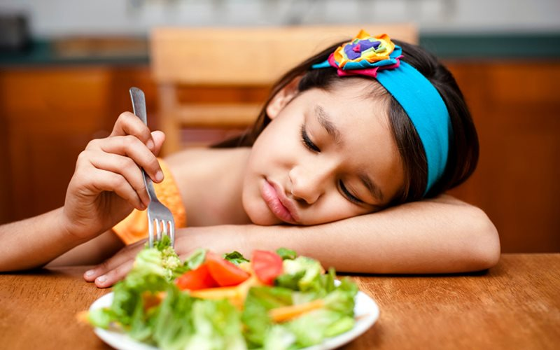 Vì sao đa số trẻ em đều không thích ăn rau? - 1 Vì sao đa số trẻ em đều không thích ăn rau? - 1
