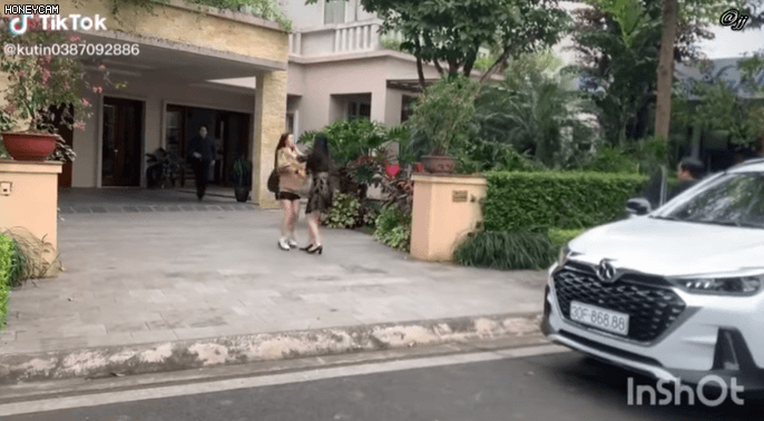 'Đừng bắt em phải quên' lộ tình tiết cực hot: Ngân quay về bên Vũ, Ngọc cãi nhau với bố bỏ nhà ra đi? 'Đừng bắt em phải quên' lộ tình tiết cực hot: Ngân quay về bên Vũ, Ngọc cãi nhau với bố bỏ nhà ra đi?