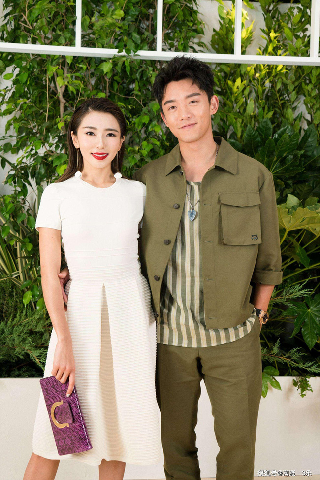 4 cặp đôi Hoa ngữ trúng 'lời nguyền' chia tay sau khi dự đám cưới của Huỳnh Hiểu Minh và Angelababy, chính chủ cũng lao đao không kém - 2 4 cặp đôi Hoa ngữ trúng 'lời nguyền' chia tay sau khi dự đám cưới của Huỳnh Hiểu Minh và Angelababy, chính chủ cũng lao đao không kém - 2