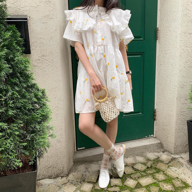 Váy babydoll đang được các 'bánh bèo' diện ầm ầm, các nàng còn chần chừ gì mà không 'múc' liền một em - 14 Váy babydoll đang được các 'bánh bèo' diện ầm ầm, các nàng còn chần chừ gì mà không 'múc' liền một em - 14