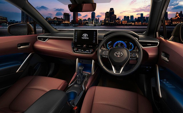 Toyota Corolla Cross ra mắt: Bom tấn SUV đấu Honda CR-V về Việt Nam chỉ tính bằng ngày - 7 Toyota Corolla Cross ra mắt: Bom tấn SUV đấu Honda CR-V về Việt Nam chỉ tính bằng ngày - 7