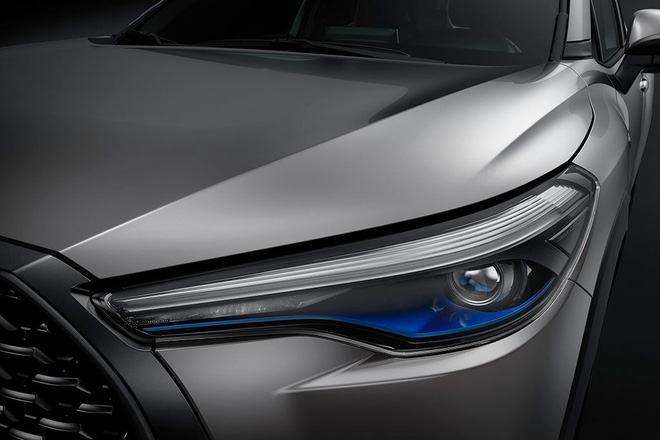 Toyota Corolla Cross ra mắt: Bom tấn SUV đấu Honda CR-V về Việt Nam chỉ tính bằng ngày - 3 Toyota Corolla Cross ra mắt: Bom tấn SUV đấu Honda CR-V về Việt Nam chỉ tính bằng ngày - 3