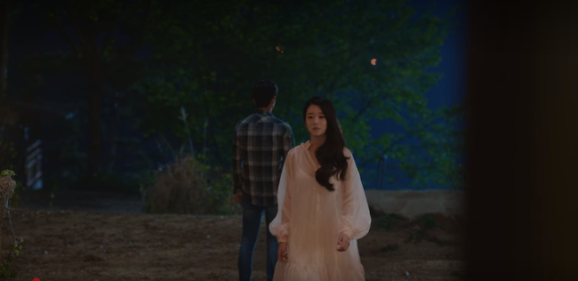 Nhan sắc của Seo Ye Ji (Điên Thì Có Sao) 'thần thánh' quá: Diện đồ ngủ, trang điểm nhạt toẹt mà càng đẹp ngây dại - 3 Nhan sắc của Seo Ye Ji (Điên Thì Có Sao) 'thần thánh' quá: Diện đồ ngủ, trang điểm nhạt toẹt mà càng đẹp ngây dại - 3