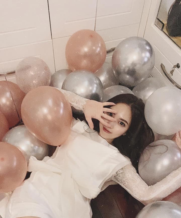 Lộ diện bạn gái của chàng CEO Đông Khuê (Người ấy là ai): Hot girl cực xinh, cùng hội bạn thân với Kaity Nguyễn, Trang Hý... - 3 Lộ diện bạn gái của chàng CEO Đông Khuê (Người ấy là ai): Hot girl cực xinh, cùng hội bạn thân với Kaity Nguyễn, Trang Hý... - 3