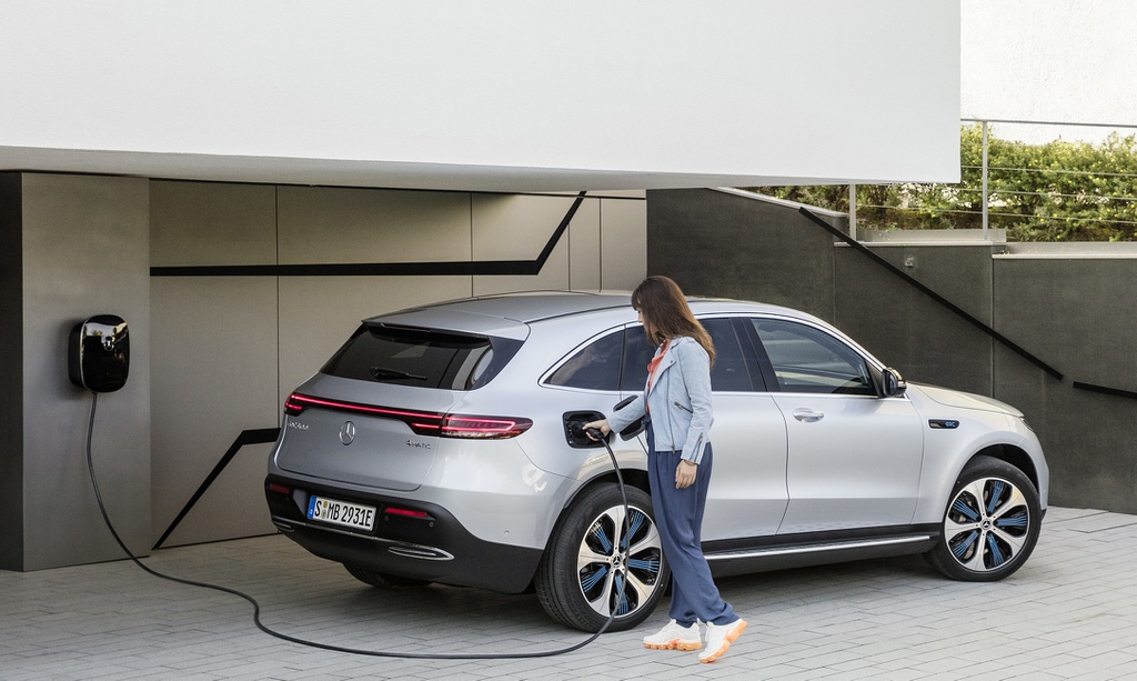 Trải nghiệm Mercedes EQC 400 – sức hút của SUV hạng sang - 33 Trải nghiệm Mercedes EQC 400 – sức hút của SUV hạng sang - 33