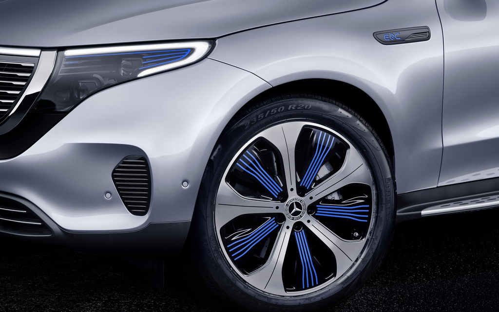 Trải nghiệm Mercedes EQC 400 – sức hút của SUV hạng sang - 47 Trải nghiệm Mercedes EQC 400 – sức hút của SUV hạng sang - 47