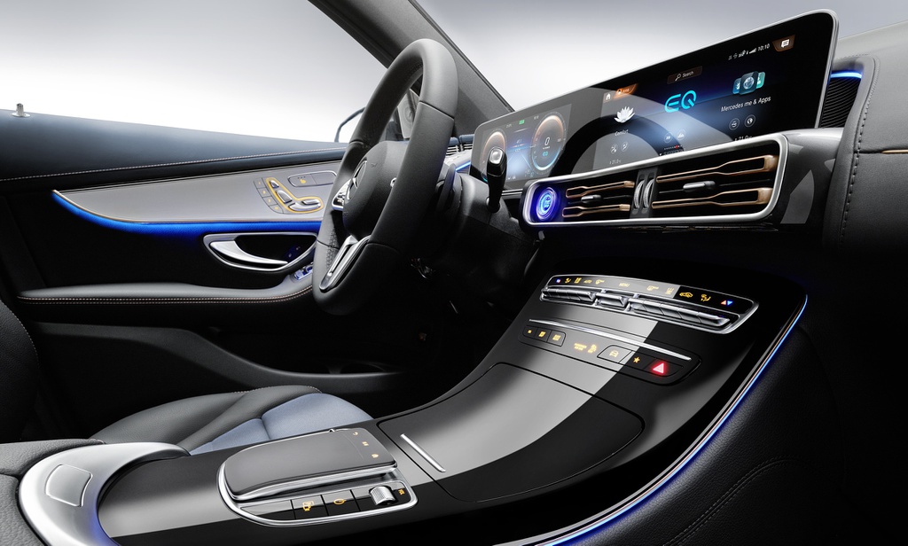 Trải nghiệm Mercedes EQC 400 – sức hút của SUV hạng sang - 9 Trải nghiệm Mercedes EQC 400 – sức hút của SUV hạng sang - 9