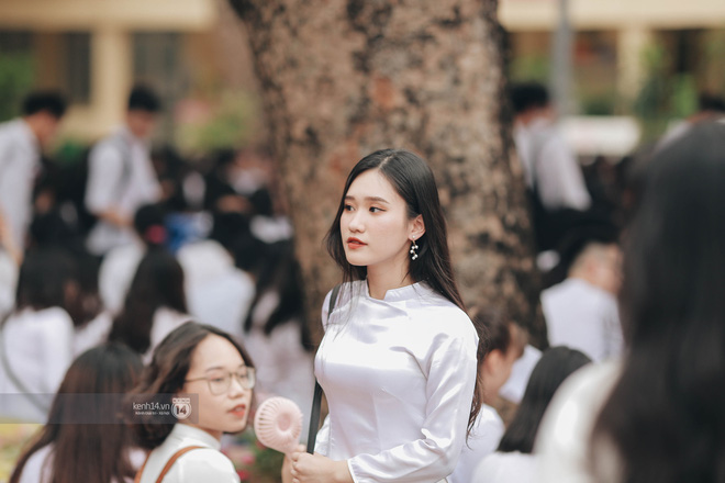 Xuất hiện ngôi trường đánh bại Phan Đình Phùng, Ams, Chu Văn An... vì dàn nữ sinh quá xuất sắc trong lễ bế giảng 2020 - 11 Xuất hiện ngôi trường đánh bại Phan Đình Phùng, Ams, Chu Văn An... vì dàn nữ sinh quá xuất sắc trong lễ bế giảng 2020 - 11